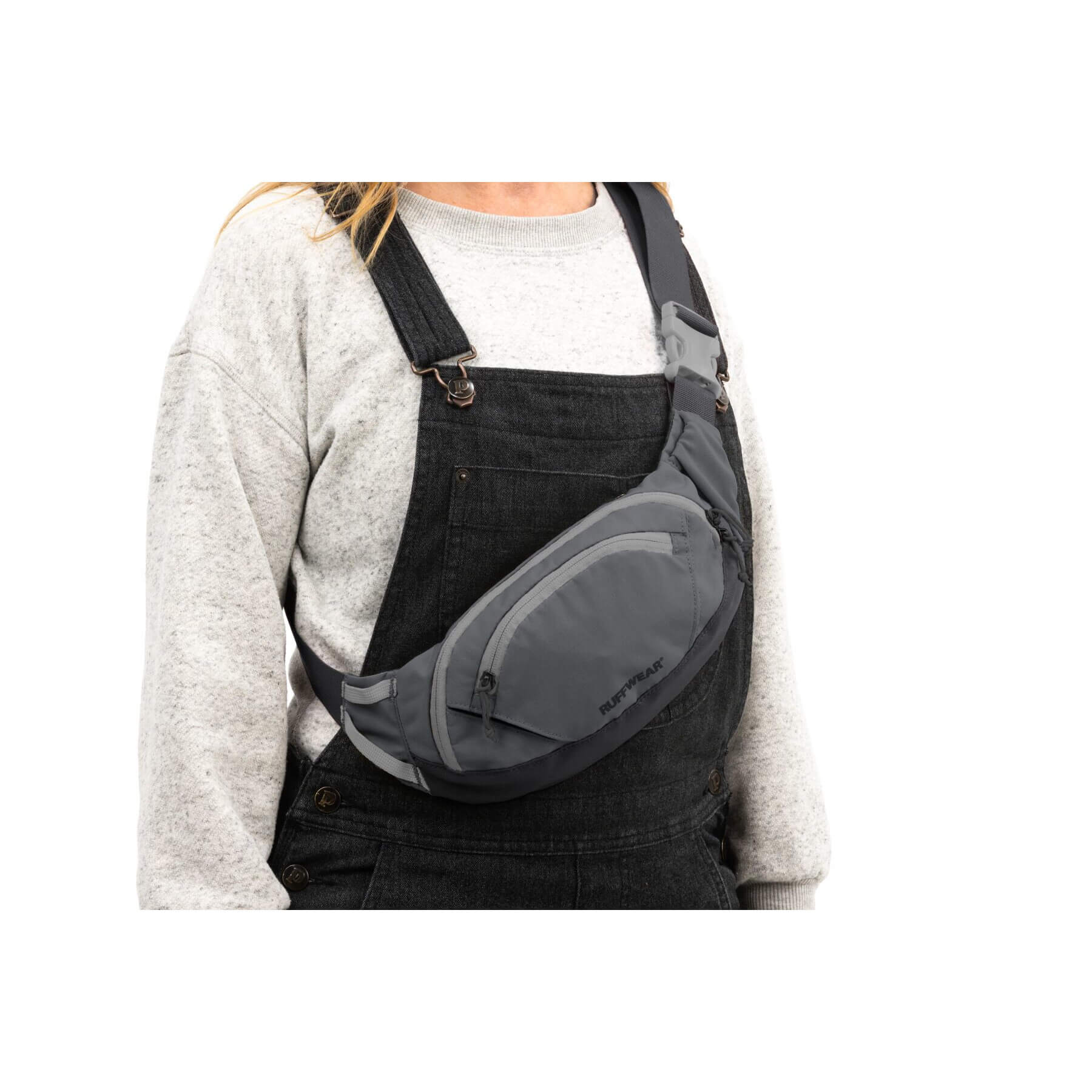 Ruffwear-Home-Trail-Hip-Pack_Basalt-Gray_Lifestyle-Front_STUDIO