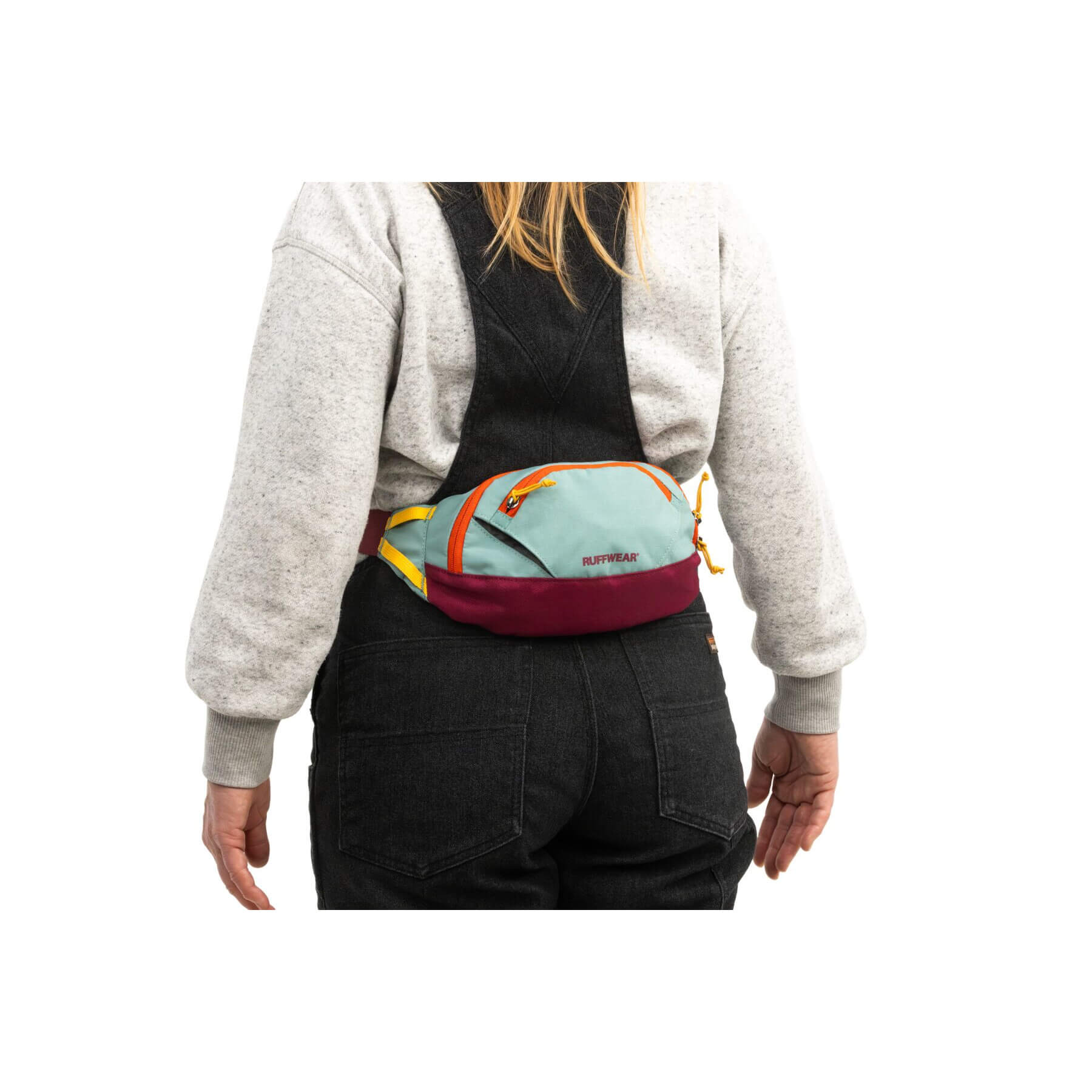 Ruffwear-Home-Trail-Hip-Pack_River-Rock-Green_Lifestyle-Back_STUDIO